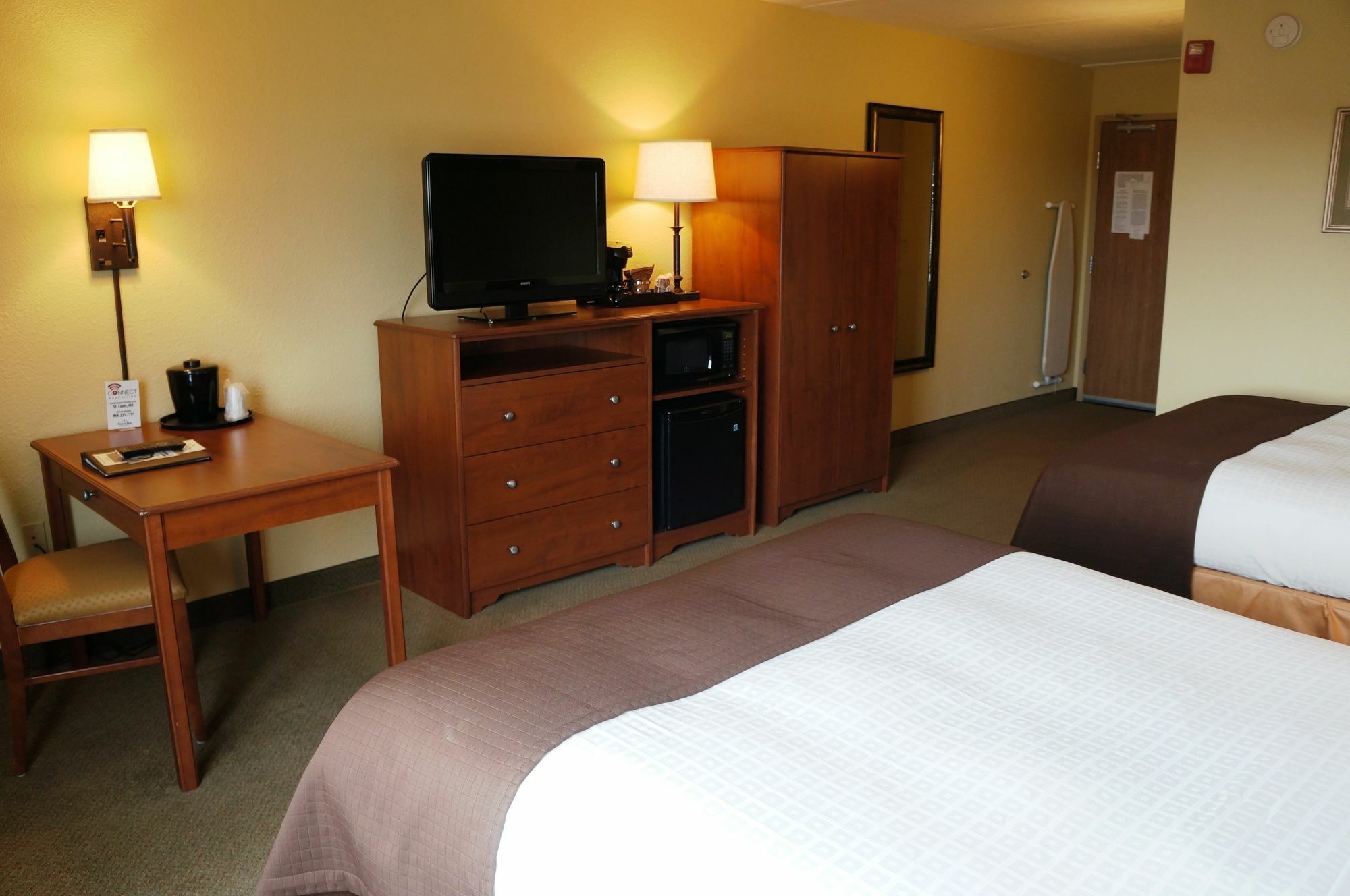 Americinn By Wyndham Newton Exterior photo